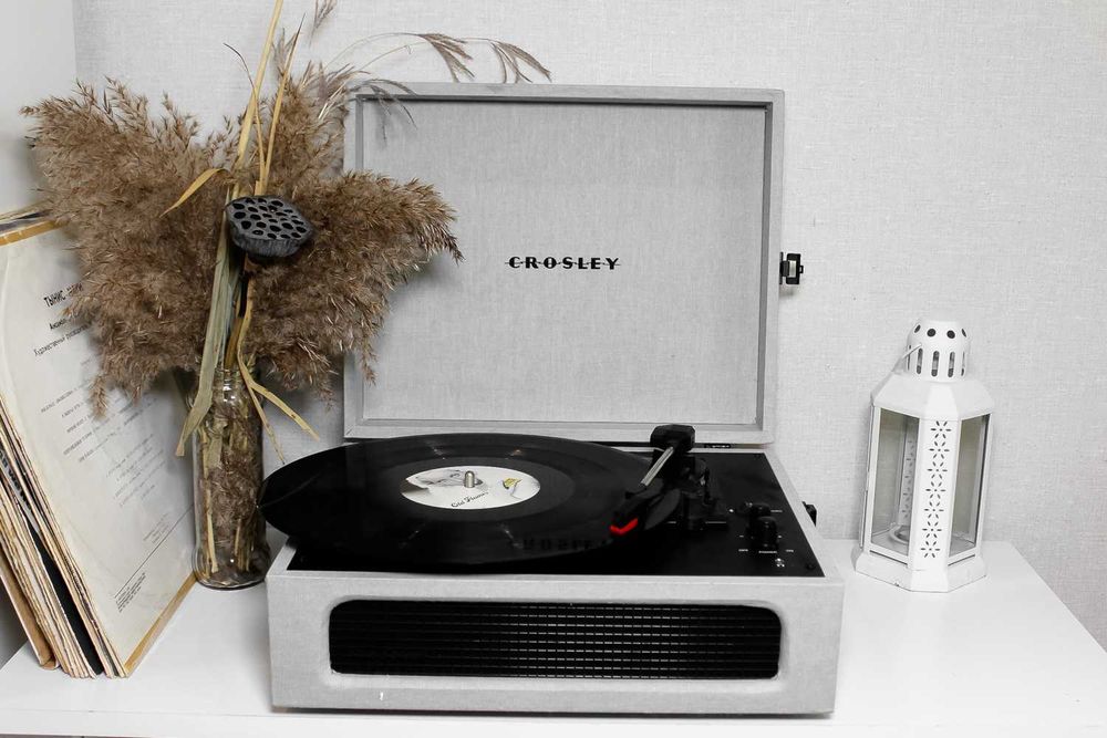 Вініловий програвач Crosley Voyager для всіх платівок пластинок