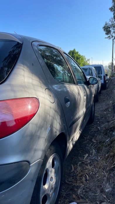 Peugeot 206,ano 2001