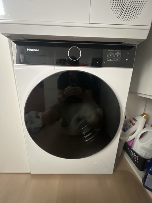 Pralka hisense model WF5I1045BWQ