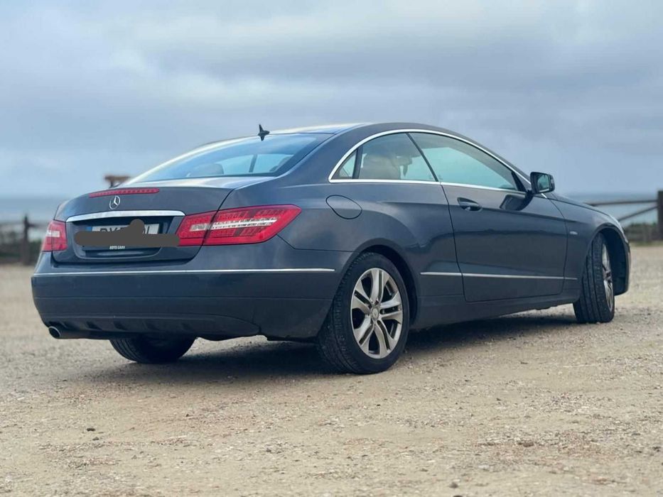 Mercedes E Coupé 220