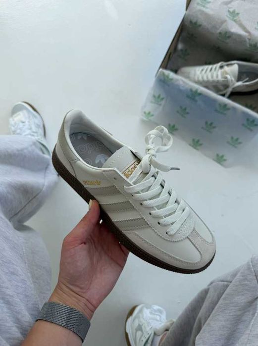 Нові Жіночі Adidas Spezial Beige