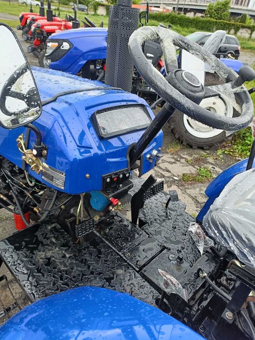 Мінітрактор Булат 244L повний привід, бічна КПП4+1