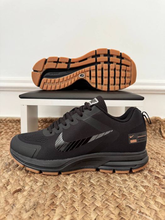 Кросівки чоловічі Nike Zoom Structure