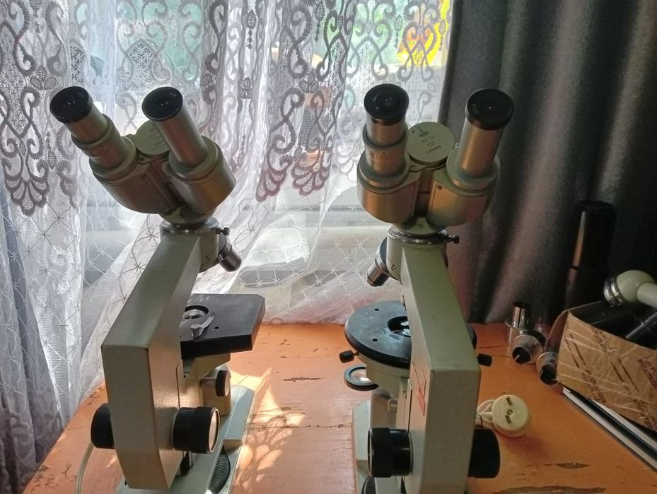 Продам микроскоп біолам бінокулярний з підсвіткою