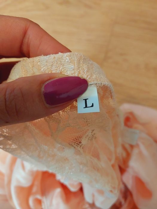 Prześliczna sukienka do sesji ciążowych