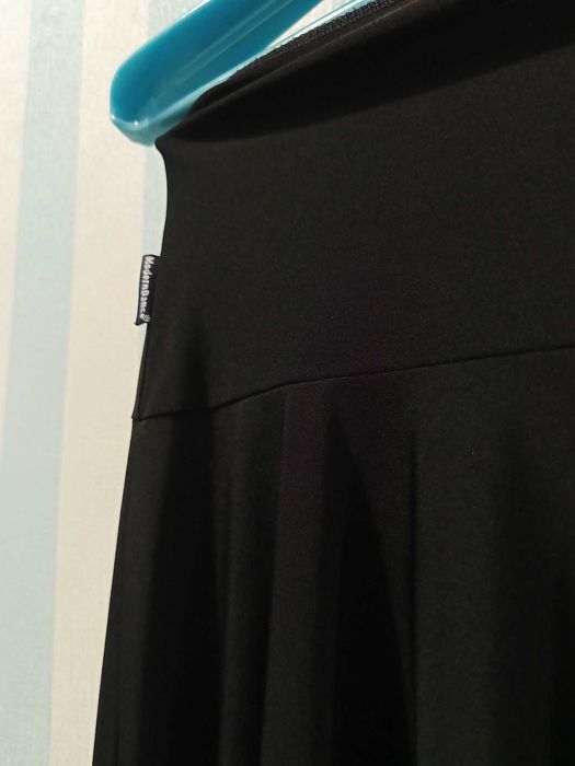 Продам чорні нові спідниці для танців на 46-48 розмір