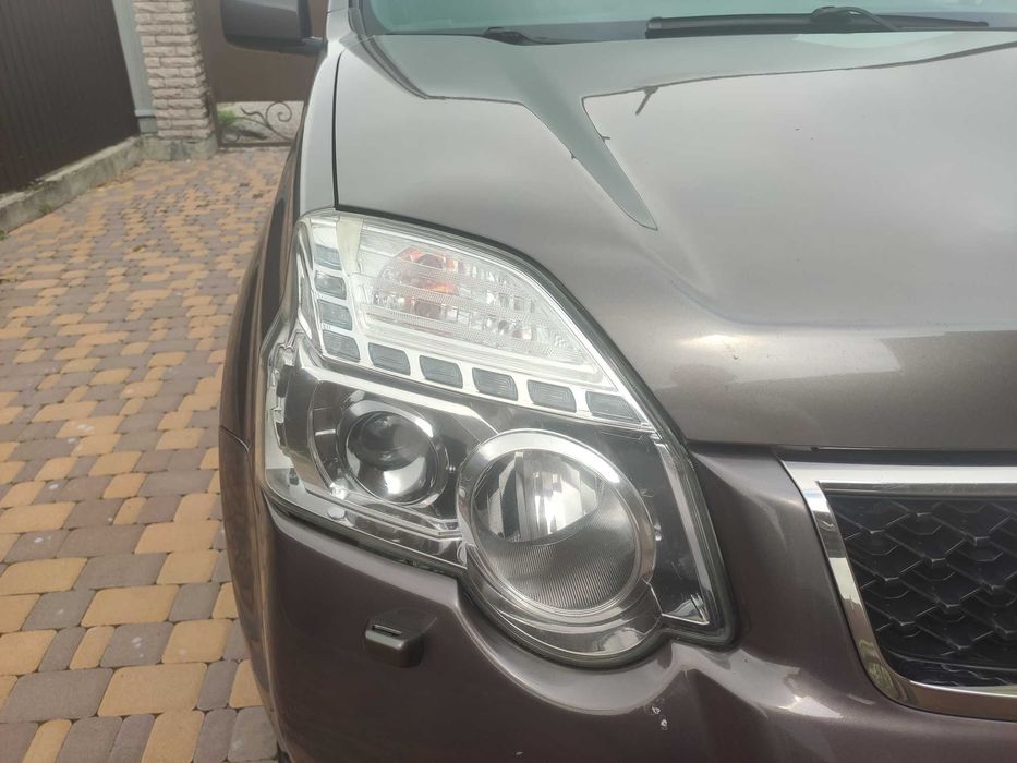 продам автомобіль Nissan