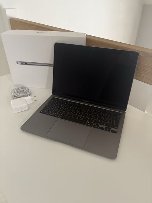 Apple Macbook air M1 8GB 256GB SSD