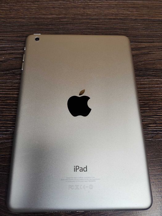 iPad mini 1 (A1432) 16GB Wi-Fi / Чудовий стан + Чохол у подарунок!