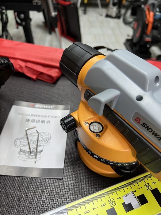 Оптический нивелир Sndway SW-32A До 120 м + рейка алюминиевая 3 м
