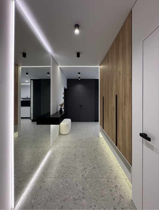 Дизайнерська 2-кімнатна квартира, тепла підлога, гардеробна