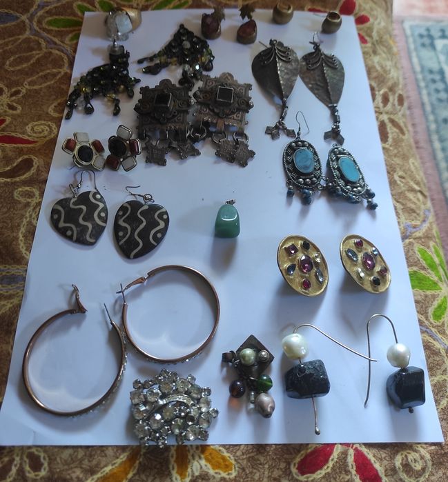 Bijuterias colares,anéis, pulseiras