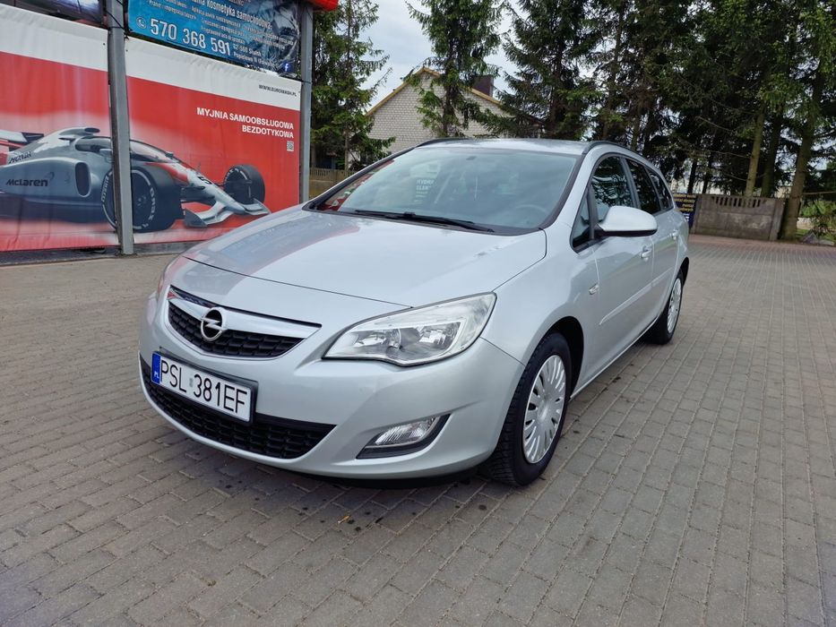 Opel Astra J 169tyś Świeżo sprowadzony Zarejestrowany możliwa zamiana