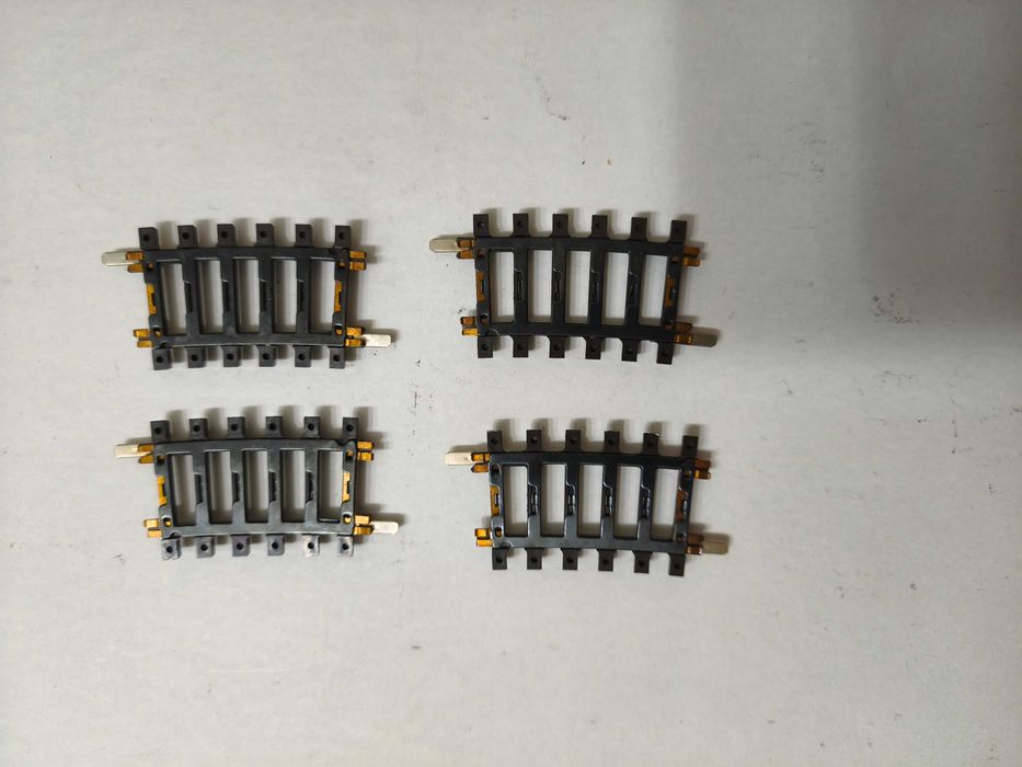 4 linhas curvas Marklin H0 art. 2224