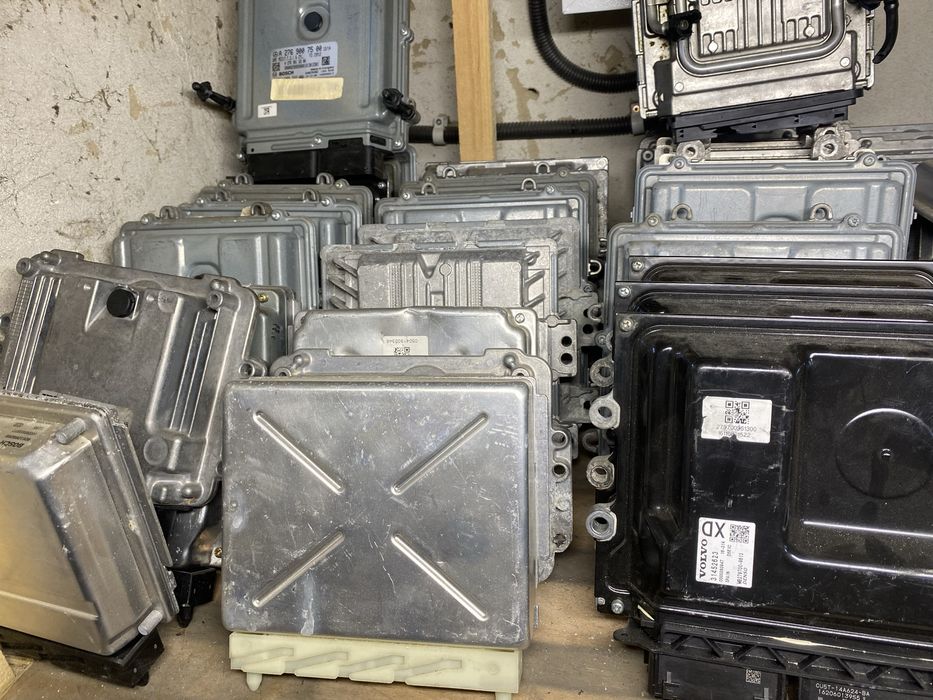 Блок управления двигателя Мозгі   ЕБУ- VAG  -VOLVO -NISSAN  -FORD -GM