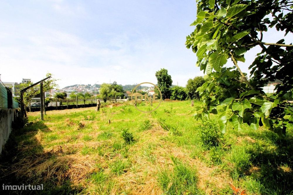 Terreno de construção em Brufe, ás portas da cidade de Vila Nova de Fa