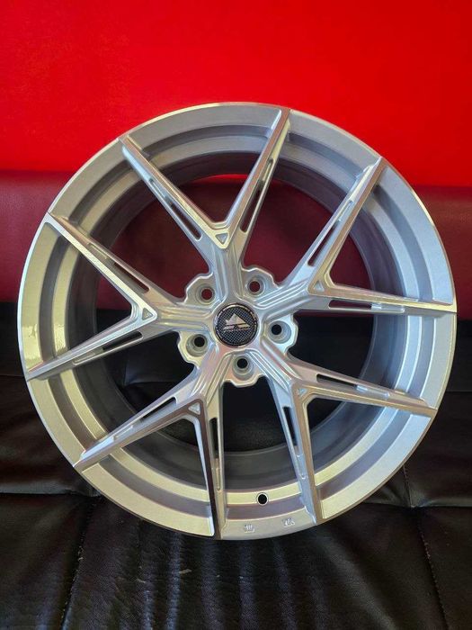 Диски Vorsteiner R19 5x114.3 Toyota Camry Lexus ES Mazda CX-5