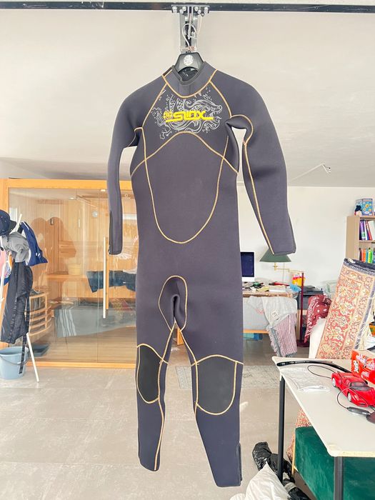 Fato de surf. 5mm. SLINX. Novo