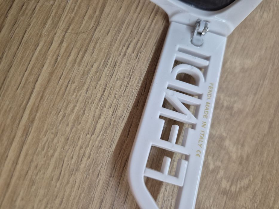 Okulary przeciwsłoneczne Fendi białe