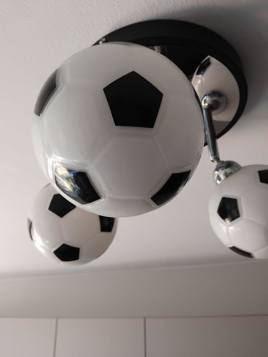 Lampa sufitowa pilka nożna