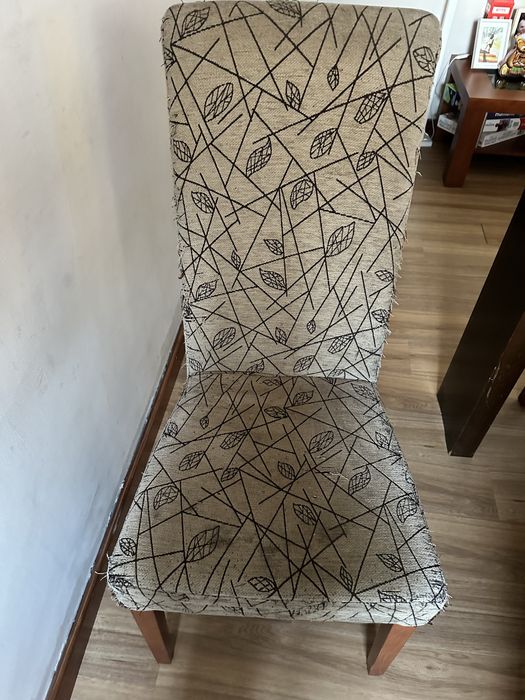 Mesa de sala com e 6 Cadeiras