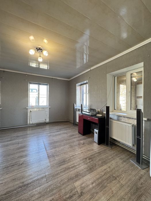 Будинок з виходом до річки