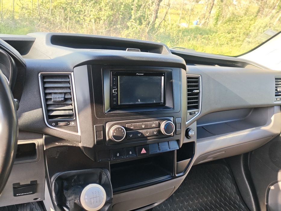 Hyundai H350 com motor novo e sistema de frio
