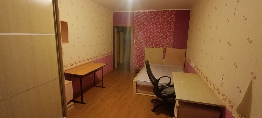 Шулявка, Караваевы дачи ,ул. Яблонской 6