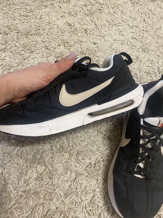 Кросівки     Nike Air Max Dawn GS розмір 39