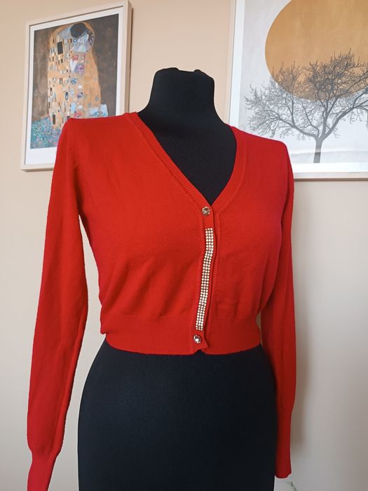 Elegancki czerwony sweterek 40% wełna