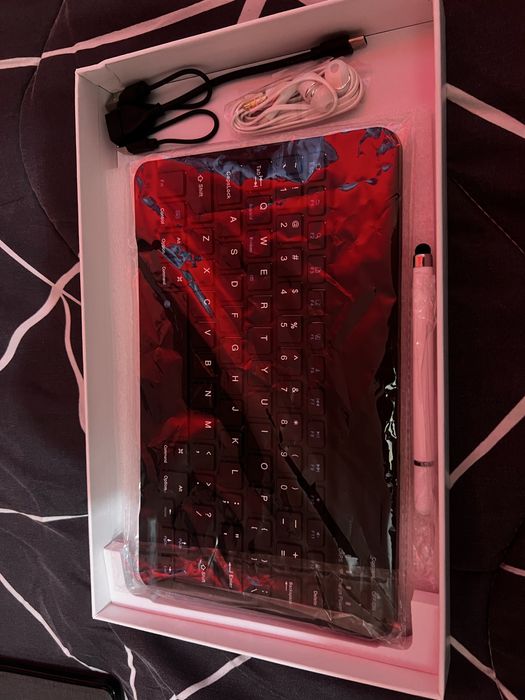 Tablet novo ( 1 mes de uso )