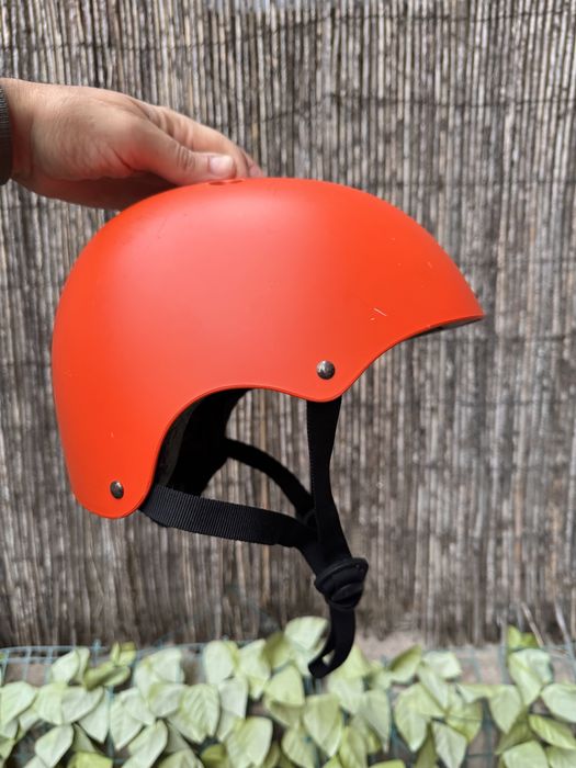 Capacete de Criança Regulável Laranja (Bicicleta / Skate / Trotinete) - Excelente Estado