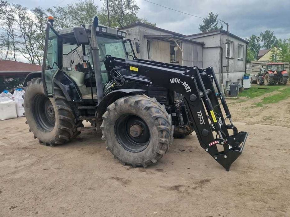 Ładowacz czołowy TUR-4 WOL-MET 1500kg Massey Ferguson Forterra dowóz montaż