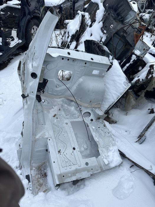 Mercedes-Benz Sprinter 907 Четверть кузова