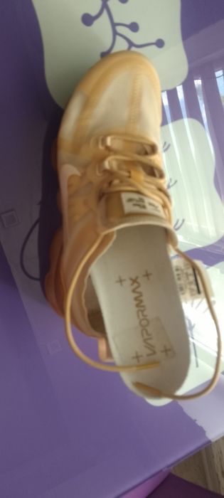 Nike vapormax бежевые
