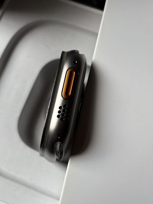Apple Watch Ultra 1 gen A2684 49 mm Tytanowy
