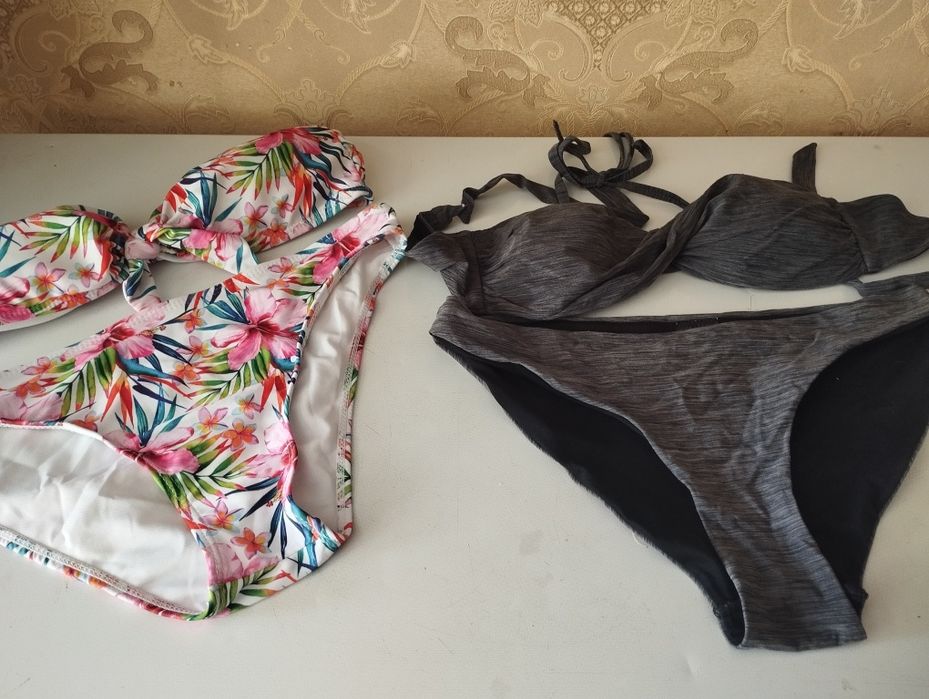 Купальники роздільні