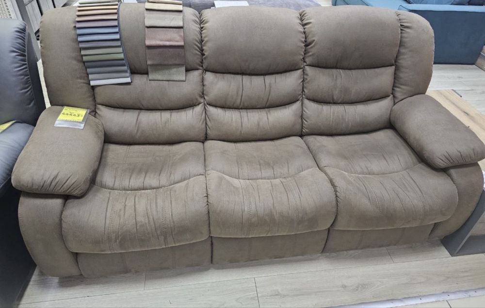 Продам  розкладний диван