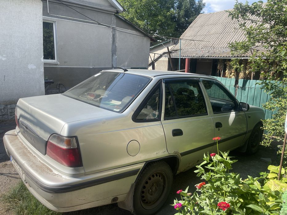Продам машину Daewoo Nexia