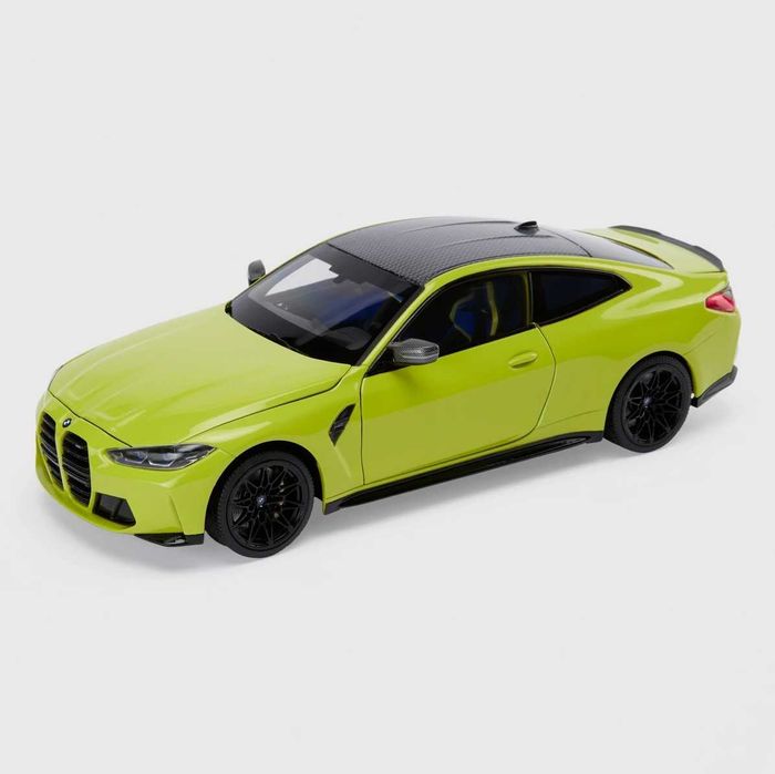 Miniatura model BMW M4 G82 1:18