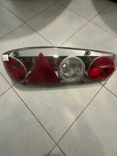 Lampa lewa CARALUNA II do przyczepy kempingowej