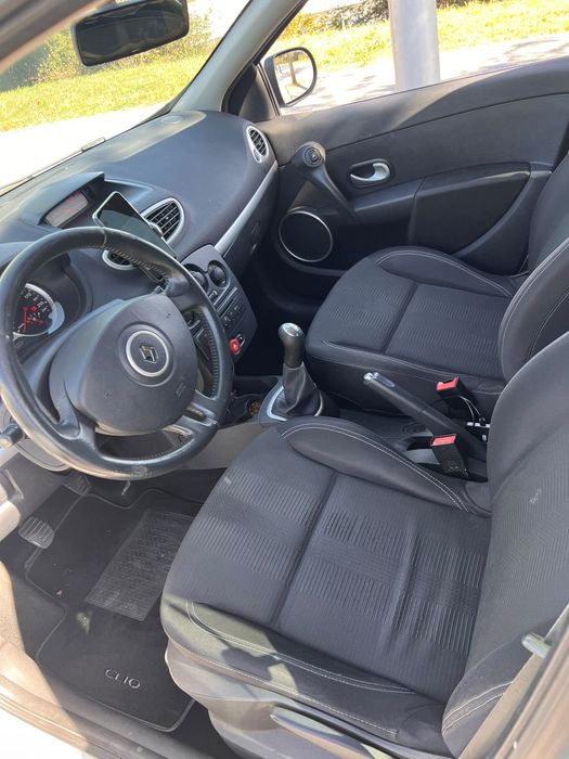 Renault clio 1.5dci — photo 3