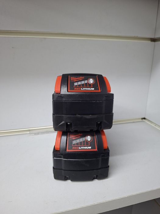 Milwaukee M18 акумуляторна батарея Мілвоке