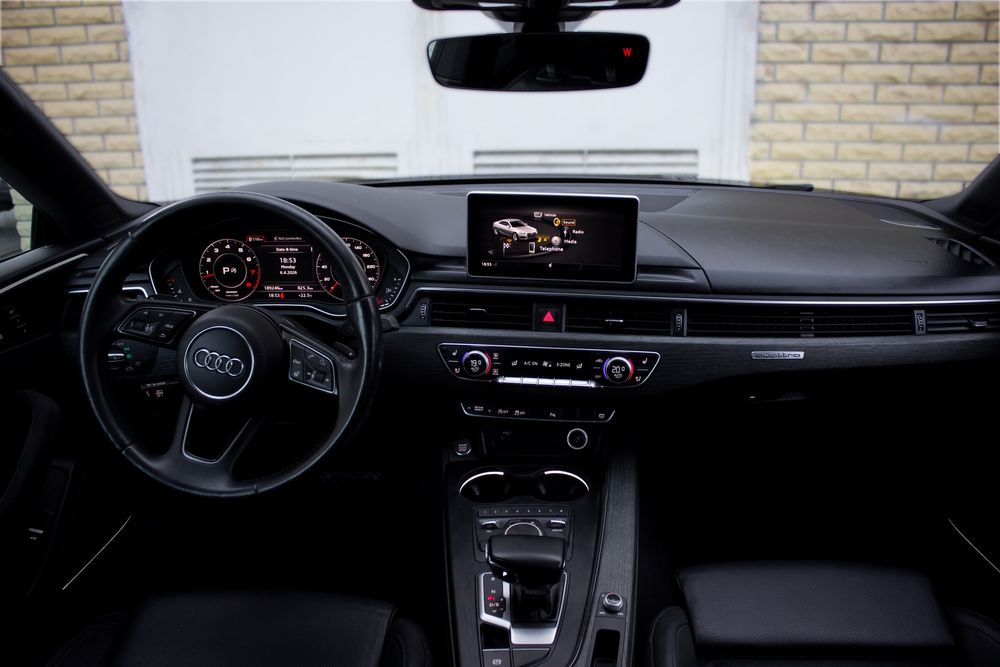 Audi A5 Coupe S-line Quattro • 2018 • 2.0 TFSI 252 к.c.