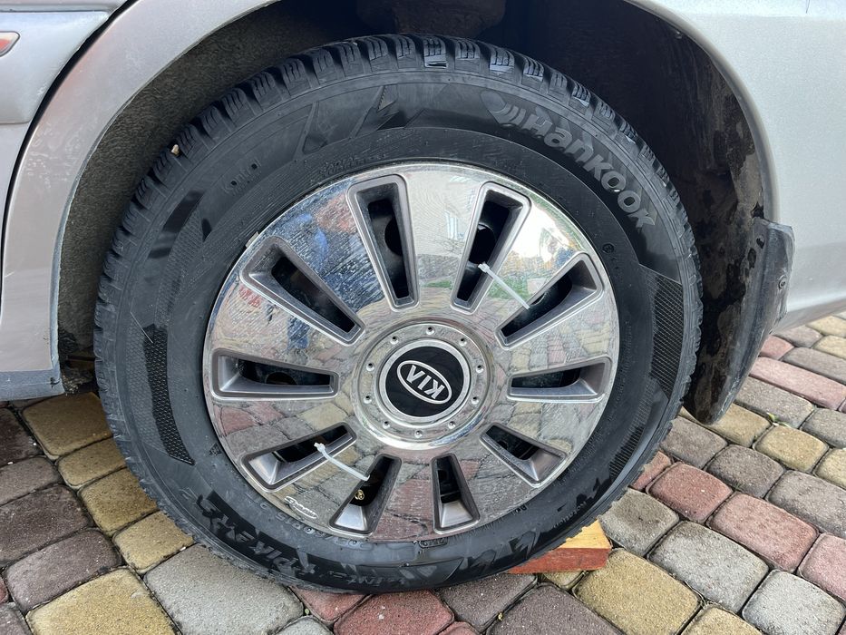 Kia Carens II 2003 року