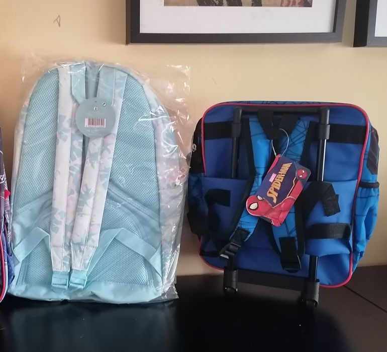 Mochilas pre, troley e tamanho escolar