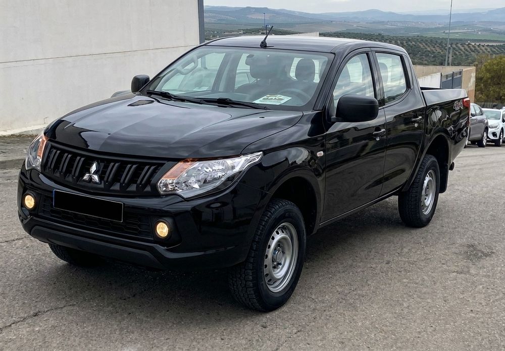 Mitsubishi L200 2.4 DI-D 4WD · Ano 2018