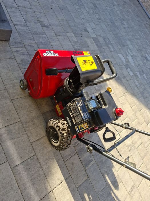 Odśnieżarka spalinowa z napędem MTD