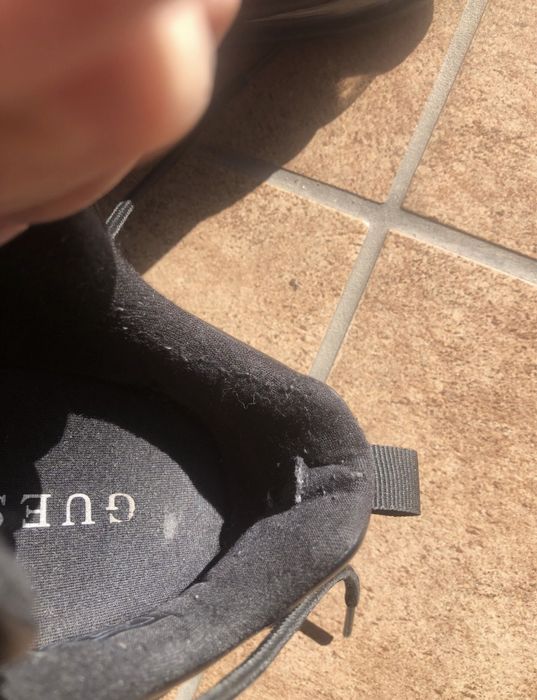 Buty sportowe Guess damskie oryginalne