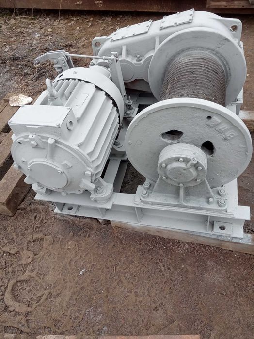 Лебедка тягова маневрова ЛМ5 ЛМ3 ТЛ3 мехлопата редуктор Ц3У350-40 РМ40